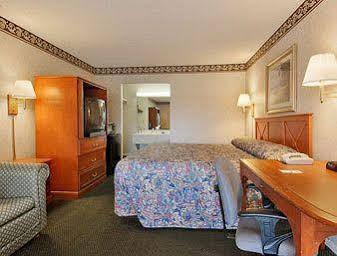 Rodeway Inn Leesburg Chain Of Lakes Esterno foto